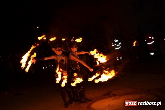 Zdjęcie w galerii na portalu naszraciborz.pl: Efektowny początek roku w Kuźni Raciborskiej  wiadomości z regionu