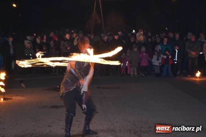 Zdjęcie w galerii na portalu naszraciborz.pl: Efektowny początek roku w Kuźni Raciborskiej  wiadomości z regionu