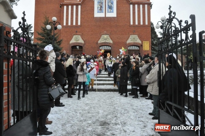 Zdjęcie w galerii na portalu naszraciborz.pl: Racibórz-Brzezie. Z Trzema Królami podsumowali misyjne kolędowanie wiadomości z regionu