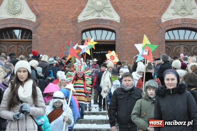 Zdjęcie w galerii na portalu naszraciborz.pl: Racibórz-Brzezie. Z Trzema Królami podsumowali misyjne kolędowanie wiadomości z regionu