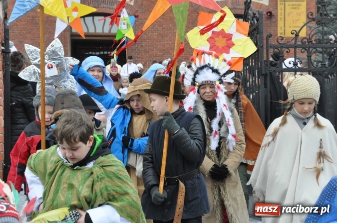 Zdjęcie w galerii na portalu naszraciborz.pl: Racibórz-Brzezie. Z Trzema Królami podsumowali misyjne kolędowanie wiadomości z regionu