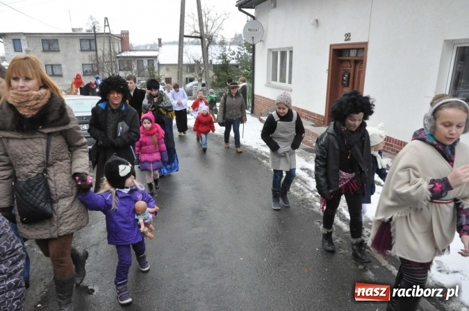 Zdjęcie w galerii na portalu naszraciborz.pl: Racibórz-Brzezie. Z Trzema Królami podsumowali misyjne kolędowanie wiadomości z regionu