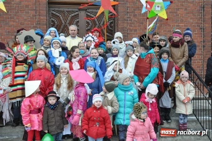 Zdjęcie w galerii na portalu naszraciborz.pl: Racibórz-Brzezie. Z Trzema Królami podsumowali misyjne kolędowanie wiadomości z regionu