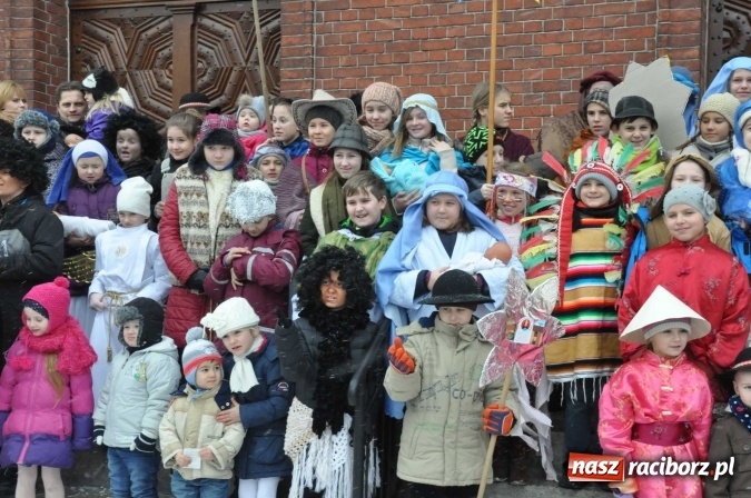 Zdjęcie w galerii na portalu naszraciborz.pl: Racibórz-Brzezie. Z Trzema Królami podsumowali misyjne kolędowanie wiadomości z regionu