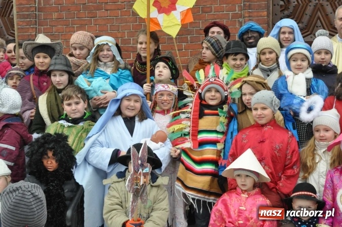 Zdjęcie w galerii na portalu naszraciborz.pl: Racibórz-Brzezie. Z Trzema Królami podsumowali misyjne kolędowanie wiadomości z regionu