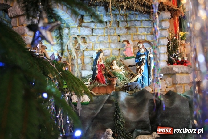 Zdjęcie w galerii na portalu naszraciborz.pl: Kobyla: Trzej Królowie oddali pokłon Bożemu Dziecięciu wiadomości z regionu