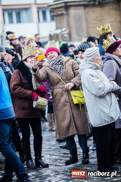 Zdjęcie w galerii na portalu naszraciborz.pl: II Raciborski Orszak Trzech Kr&oacute;li - obszerna FOTORELACJA z trasy przemarszu wiadomości z regionu