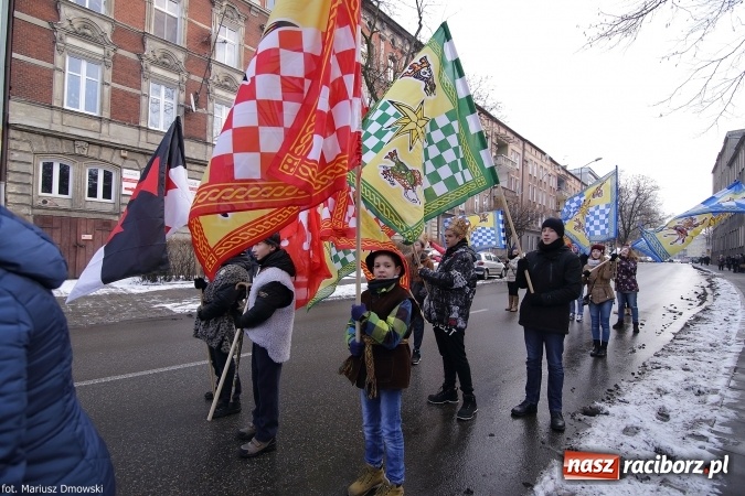 Zdjęcie w galerii na portalu naszraciborz.pl: II Raciborski Orszak Trzech Kr&oacute;li - obszerna FOTORELACJA z trasy przemarszu wiadomości z regionu