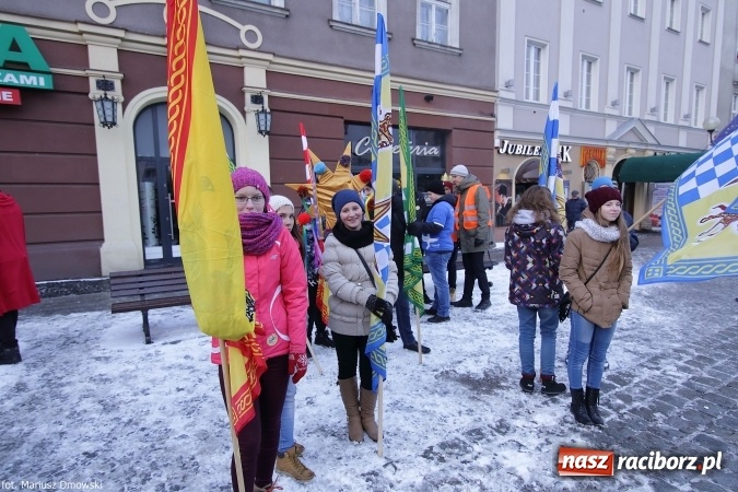 Zdjęcie w galerii na portalu naszraciborz.pl: II Raciborski Orszak Trzech Kr&oacute;li - obszerna FOTORELACJA z trasy przemarszu wiadomości z regionu