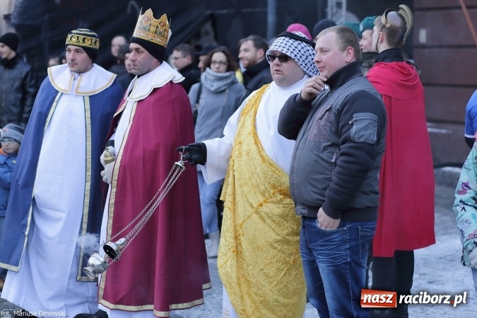 Zdjęcie w galerii na portalu naszraciborz.pl: II Raciborski Orszak Trzech Kr&oacute;li - obszerna FOTORELACJA z trasy przemarszu wiadomości z regionu