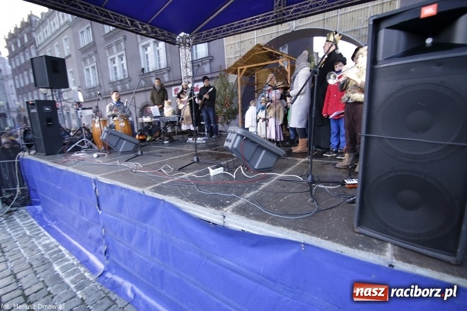 Zdjęcie w galerii na portalu naszraciborz.pl: II Raciborski Orszak Trzech Kr&oacute;li - obszerna FOTORELACJA z trasy przemarszu wiadomości z regionu