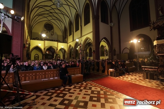 Zdjęcie w galerii na portalu naszraciborz.pl: Magiczny wieczór kolęd w kościele św. Mikołaja wiadomości z regionu