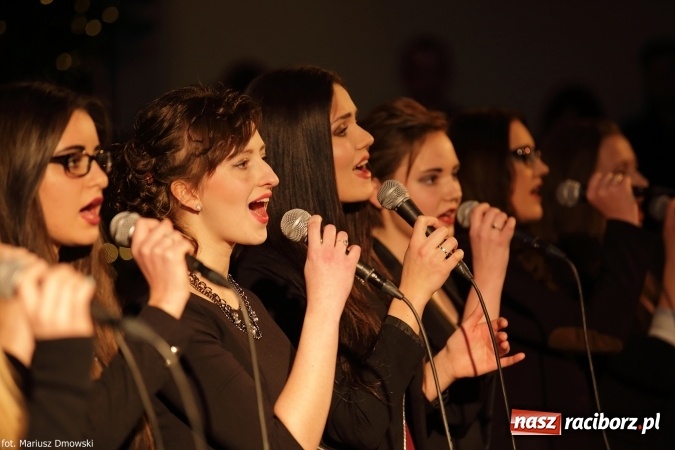 Zdjęcie w galerii na portalu naszraciborz.pl: Magiczny wieczór kolęd w kościele św. Mikołaja wiadomości z regionu