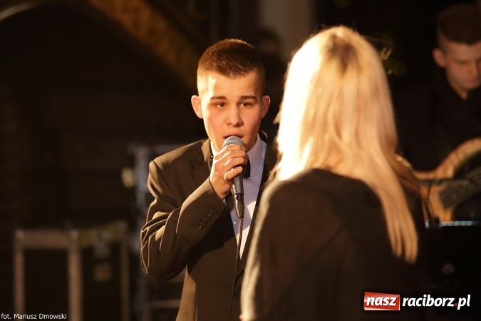 Zdjęcie w galerii na portalu naszraciborz.pl: Magiczny wieczór kolęd w kościele św. Mikołaja wiadomości z regionu