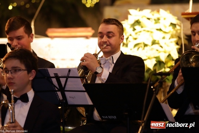 Zdjęcie w galerii na portalu naszraciborz.pl: Magiczny wieczór kolęd w kościele św. Mikołaja wiadomości z regionu