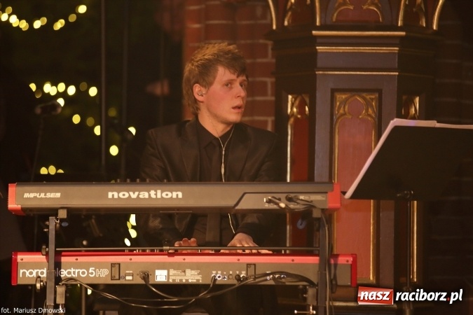 Zdjęcie w galerii na portalu naszraciborz.pl: Magiczny wieczór kolęd w kościele św. Mikołaja wiadomości z regionu