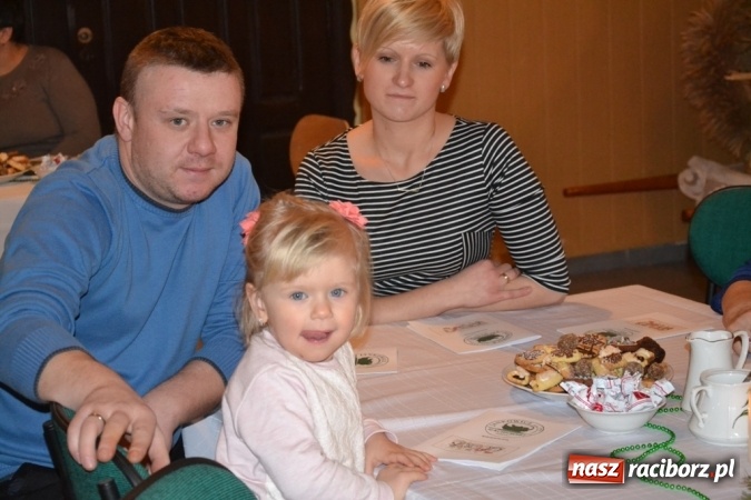 Zdjęcie w galerii na portalu naszraciborz.pl: Kolędnicy z Samborowic podbili serca jankowiczan! wiadomości z regionu
