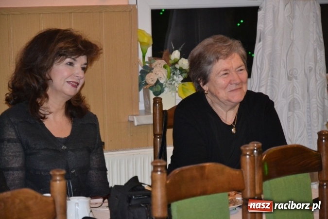 Zdjęcie w galerii na portalu naszraciborz.pl: Kolędnicy z Samborowic podbili serca jankowiczan! wiadomości z regionu