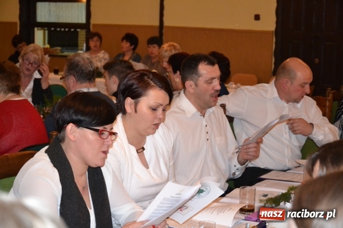 Zdjęcie w galerii na portalu naszraciborz.pl: Kolędnicy z Samborowic podbili serca jankowiczan! wiadomości z regionu