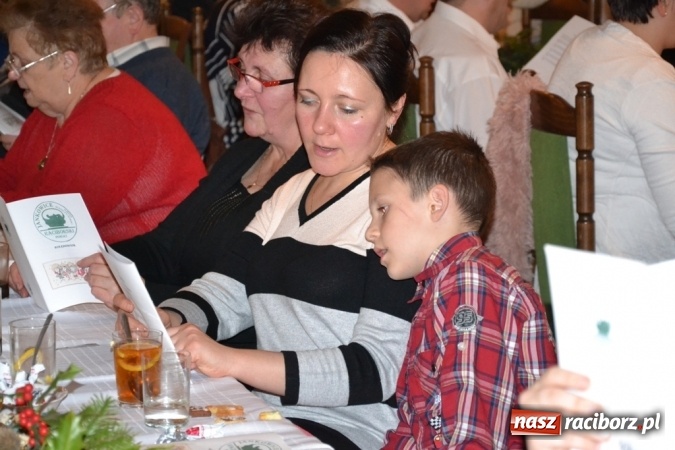 Zdjęcie w galerii na portalu naszraciborz.pl: Kolędnicy z Samborowic podbili serca jankowiczan! wiadomości z regionu