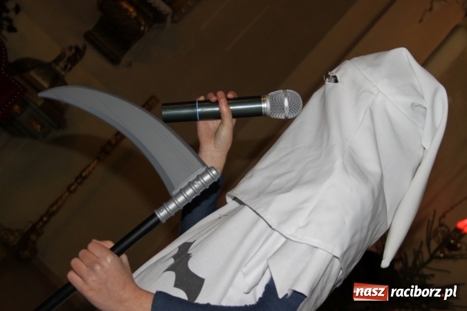 Zdjęcie w galerii na portalu naszraciborz.pl: Przy betlejemskim żł&oacute;bku, czyli jasełka w Wojnowicach wiadomości z regionu