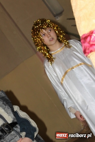 Zdjęcie w galerii na portalu naszraciborz.pl: Przy betlejemskim żł&oacute;bku, czyli jasełka w Wojnowicach wiadomości z regionu