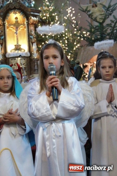 Zdjęcie w galerii na portalu naszraciborz.pl: Przy betlejemskim żł&oacute;bku, czyli jasełka w Wojnowicach wiadomości z regionu