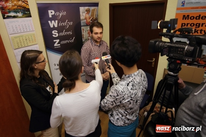 Zdjęcie w galerii na portalu naszraciborz.pl: Potrzebni dawcy szpiku. Spotkanie z dr Moniką Urbanek, która wygrała z białaczką  wiadomości z regionu