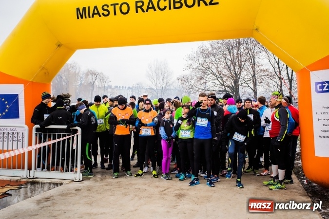 Zdjęcie w galerii na portalu naszraciborz.pl: Ponad stu uczestników II Biegu Nadodrzańskiego wiadomości z regionu