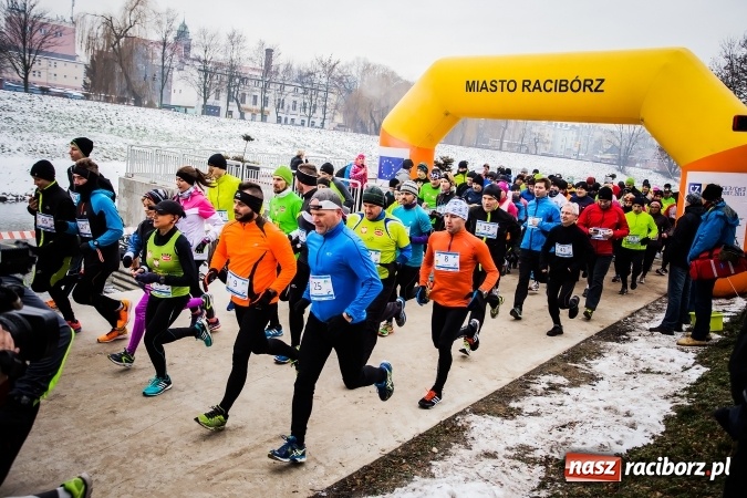 Zdjęcie w galerii na portalu naszraciborz.pl: Ponad stu uczestników II Biegu Nadodrzańskiego wiadomości z regionu