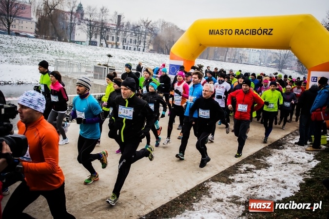 Zdjęcie w galerii na portalu naszraciborz.pl: Ponad stu uczestników II Biegu Nadodrzańskiego wiadomości z regionu