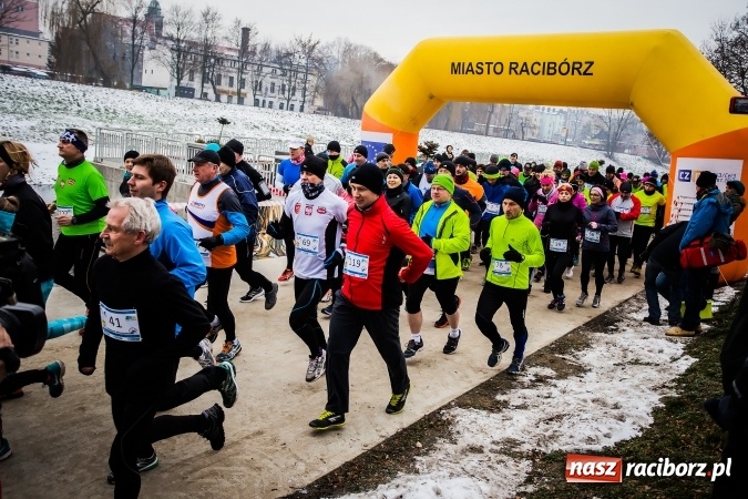 Zdjęcie w galerii na portalu naszraciborz.pl: Ponad stu uczestników II Biegu Nadodrzańskiego wiadomości z regionu
