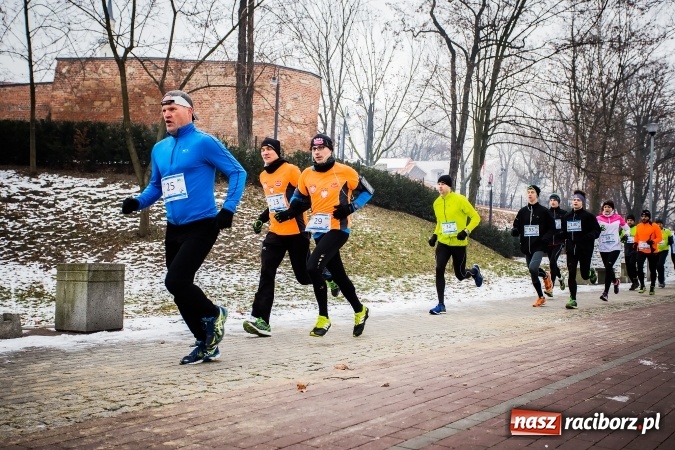 Zdjęcie w galerii na portalu naszraciborz.pl: Ponad stu uczestników II Biegu Nadodrzańskiego wiadomości z regionu