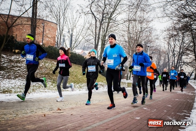 Zdjęcie w galerii na portalu naszraciborz.pl: Ponad stu uczestników II Biegu Nadodrzańskiego wiadomości z regionu