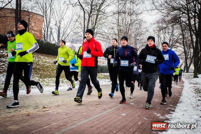 Zdjęcie w galerii na portalu naszraciborz.pl: Ponad stu uczestników II Biegu Nadodrzańskiego wiadomości z regionu