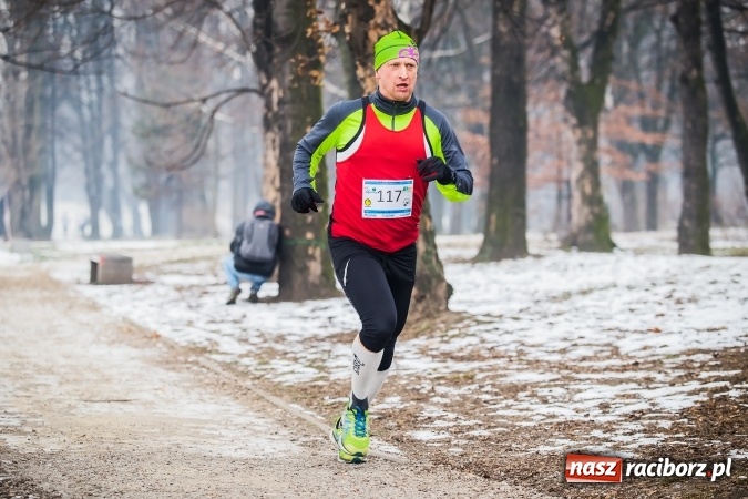 Zdjęcie w galerii na portalu naszraciborz.pl: Ponad stu uczestników II Biegu Nadodrzańskiego wiadomości z regionu