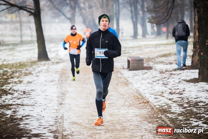 Zdjęcie w galerii na portalu naszraciborz.pl: Ponad stu uczestników II Biegu Nadodrzańskiego wiadomości z regionu