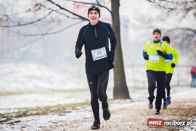 Zdjęcie w galerii na portalu naszraciborz.pl: Ponad stu uczestników II Biegu Nadodrzańskiego wiadomości z regionu