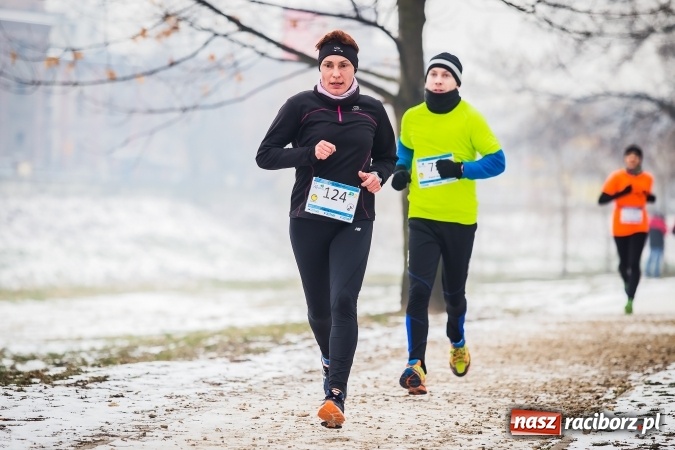 Zdjęcie w galerii na portalu naszraciborz.pl: Ponad stu uczestników II Biegu Nadodrzańskiego wiadomości z regionu