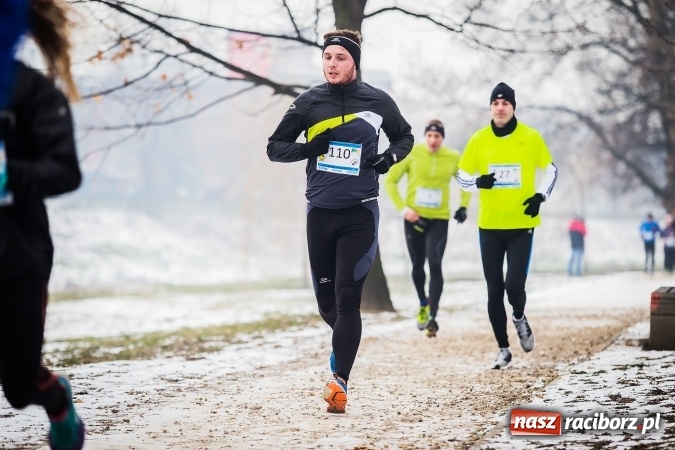 Zdjęcie w galerii na portalu naszraciborz.pl: Ponad stu uczestników II Biegu Nadodrzańskiego wiadomości z regionu