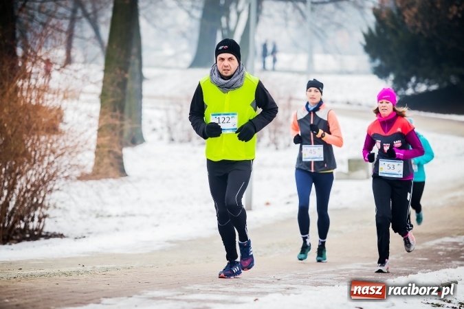 Zdjęcie w galerii na portalu naszraciborz.pl: Ponad stu uczestników II Biegu Nadodrzańskiego wiadomości z regionu