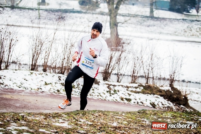 Zdjęcie w galerii na portalu naszraciborz.pl: Ponad stu uczestników II Biegu Nadodrzańskiego wiadomości z regionu