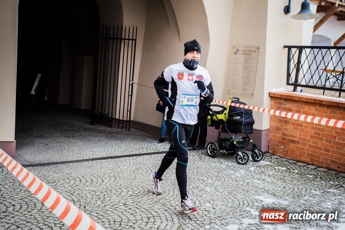 Zdjęcie w galerii na portalu naszraciborz.pl: Ponad stu uczestników II Biegu Nadodrzańskiego wiadomości z regionu