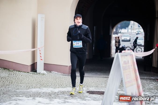 Zdjęcie w galerii na portalu naszraciborz.pl: Ponad stu uczestników II Biegu Nadodrzańskiego wiadomości z regionu