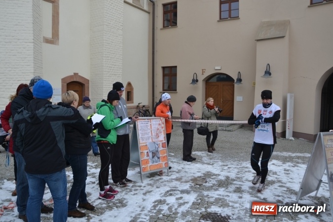 Zdjęcie w galerii na portalu naszraciborz.pl: Ponad stu uczestników II Biegu Nadodrzańskiego wiadomości z regionu