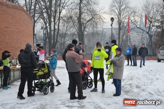 Zdjęcie w galerii na portalu naszraciborz.pl: Ponad stu uczestników II Biegu Nadodrzańskiego wiadomości z regionu