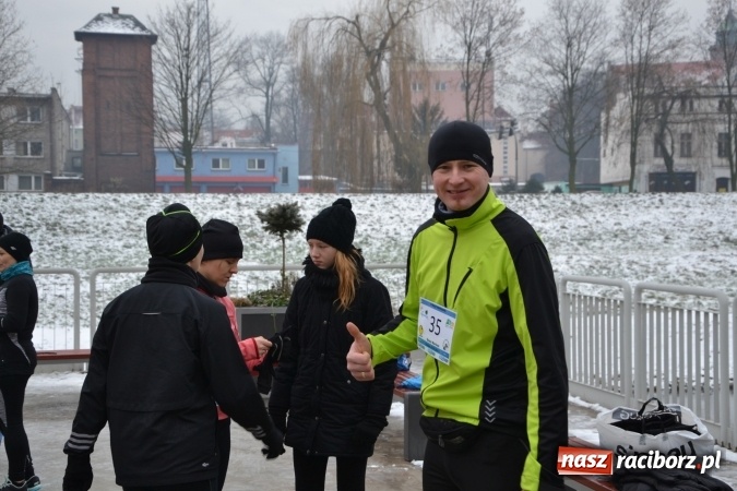 Zdjęcie w galerii na portalu naszraciborz.pl: Ponad stu uczestników II Biegu Nadodrzańskiego wiadomości z regionu