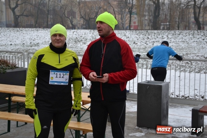 Zdjęcie w galerii na portalu naszraciborz.pl: Ponad stu uczestników II Biegu Nadodrzańskiego wiadomości z regionu
