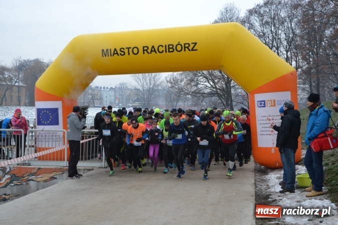 Zdjęcie w galerii na portalu naszraciborz.pl: Ponad stu uczestników II Biegu Nadodrzańskiego wiadomości z regionu