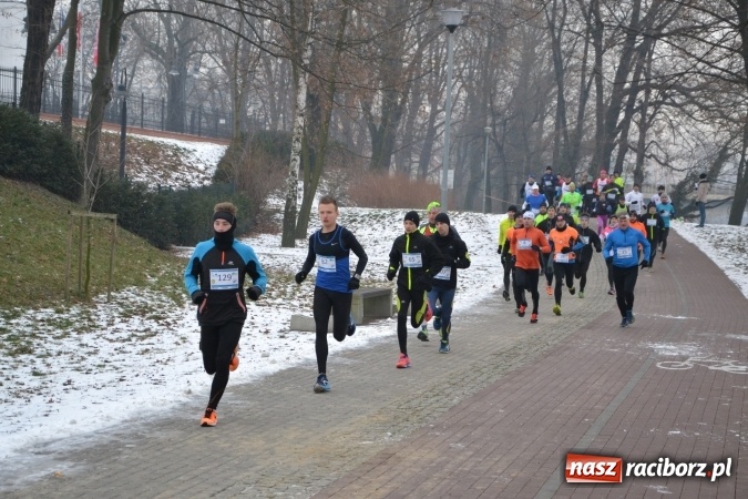 Zdjęcie w galerii na portalu naszraciborz.pl: Ponad stu uczestników II Biegu Nadodrzańskiego wiadomości z regionu